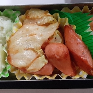 【お弁当】ウインナーとキャベツのケチャップ炒め